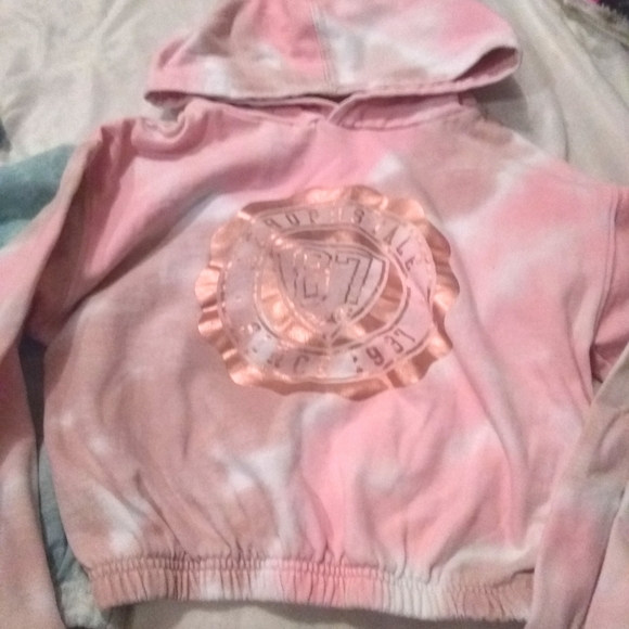 Aeropostale 2 Girls Cropped Hoodies - Picture 3 of 11